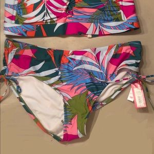 3X tropical bikini top and bottom
